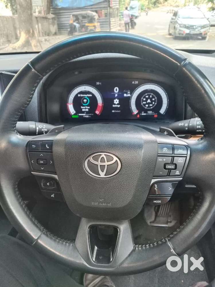 Toyota Camry, 2025, Petrol