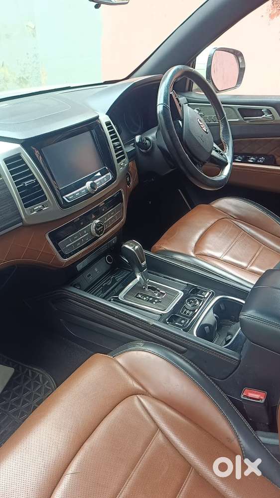 Mahindra Alturas G4 2019 Diesel Well Maintained