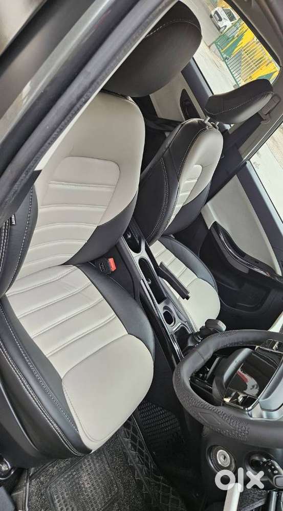 Tata Nexon Pure 1.2 S Revotron Petrol 6 Mt, 2025, Cng & Hybrids