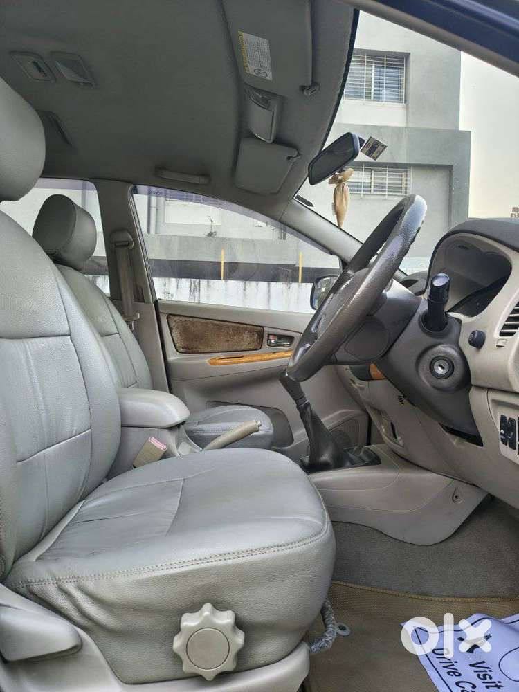 Toyota Innova 2.5 V 7 Str, 2011, Diesel