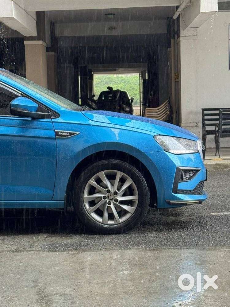 Skoda Slavia Ambition 1.0l Tsi At, 2023, Petrol