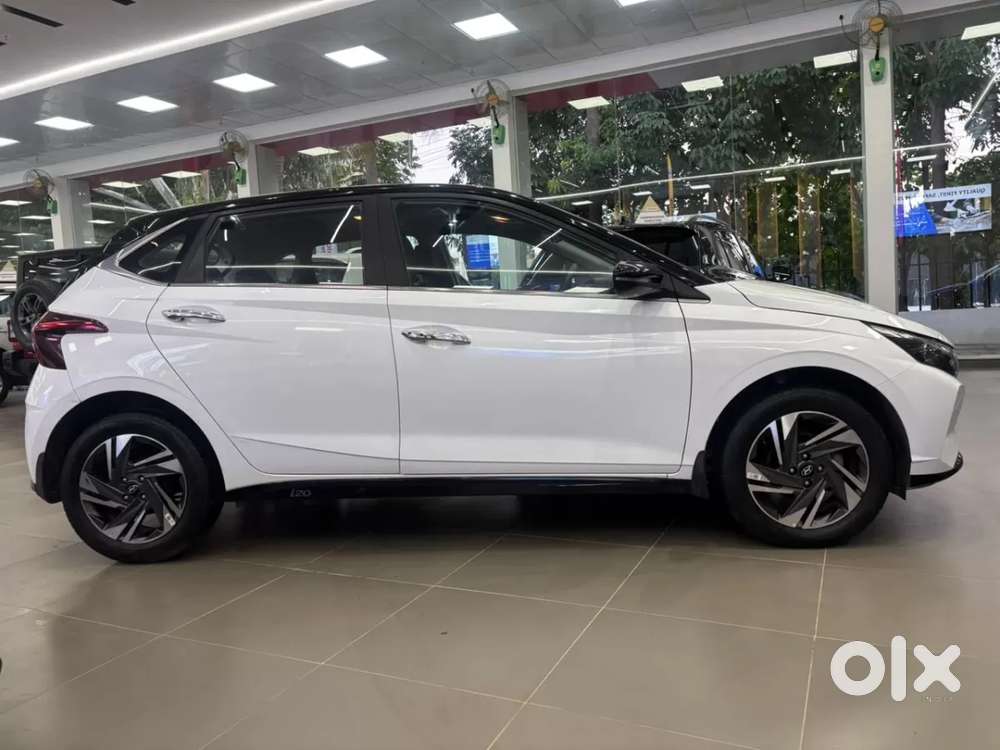 Hyundai I20 Asta (o) 1.0 Turbo Dct, 2023, Petrol