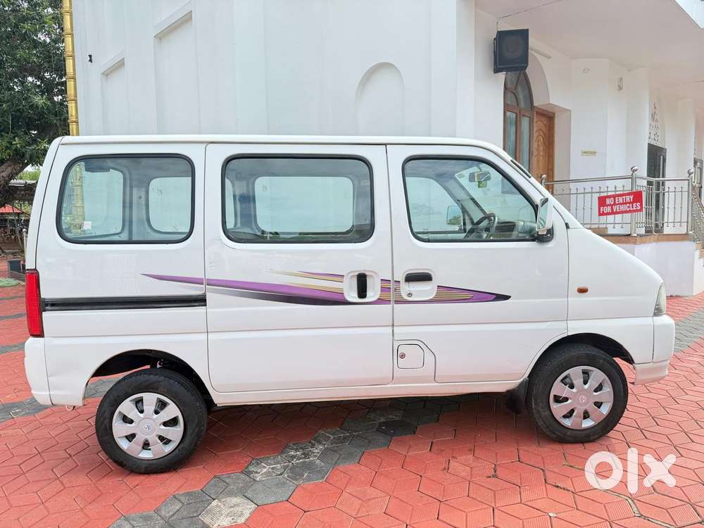 Maruti Suzuki Eeco 5 Seater Ac, 2016, Petrol
