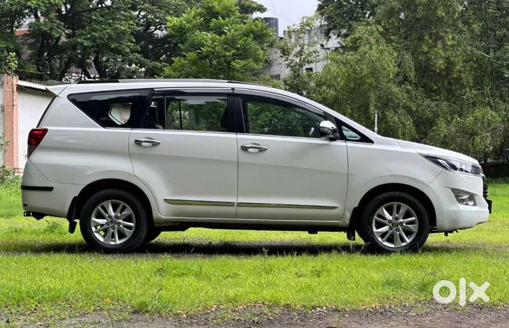 Toyota Innova Crysta 2.4 V 8 Str, 2019, Diesel