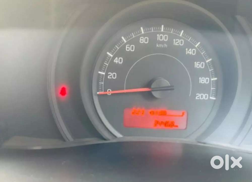 Maruti Suzuki Swift 2021 Petrol 34400 Km Driven