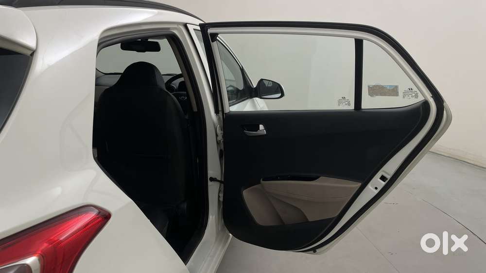 Hyundai Grand I10 1.2 Kappa Vtvt Asta (o) At, 2016, Petrol