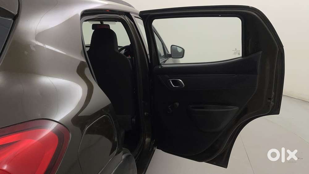 Renault Kwid 2019-ongoing 1.0 Rxt Amt (o), 2019, Petrol