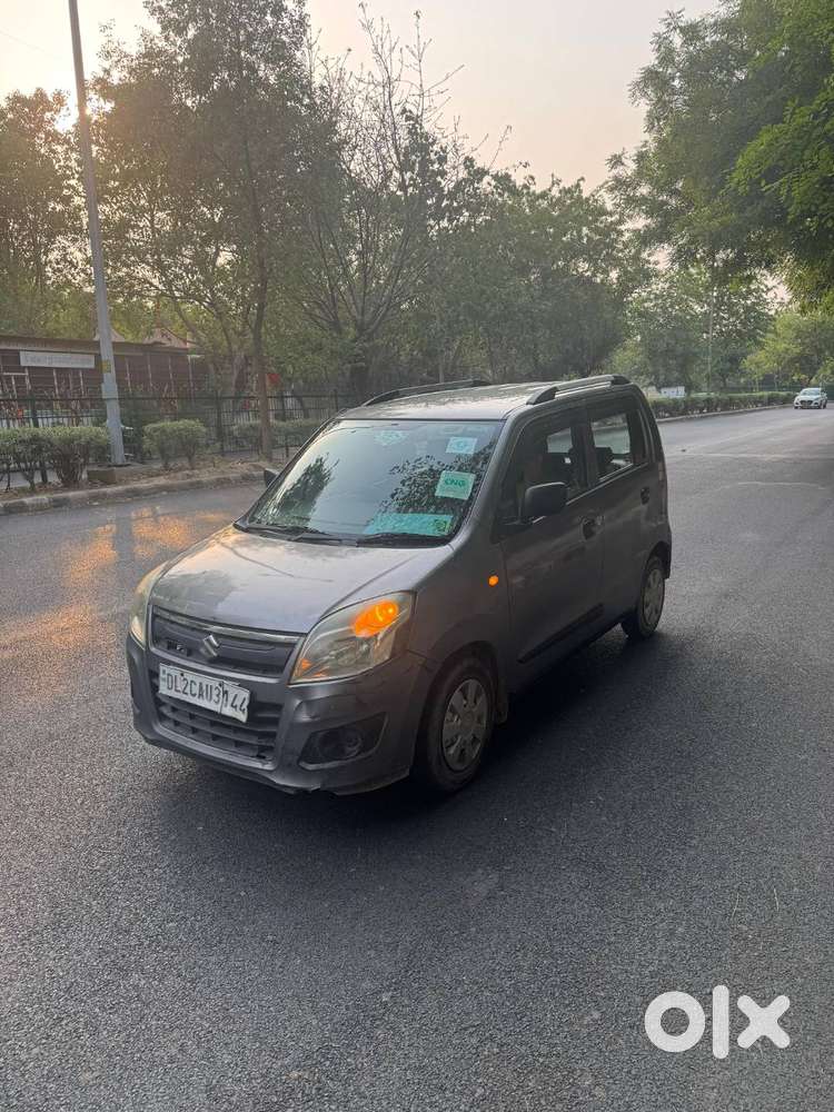 Wagonar Lxi Cng Fitted Mg-grey Colour Registration Upto 10/10/2029