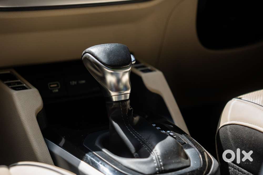 Kia Carens Luxury (o)1.5 Diesel At 7 Str, 2022, Diesel