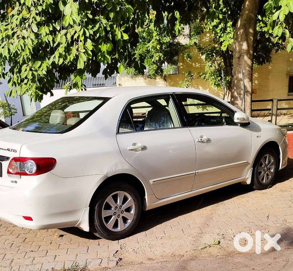 Toyota Corolla Altis 1.8 G, 2011, Petrol