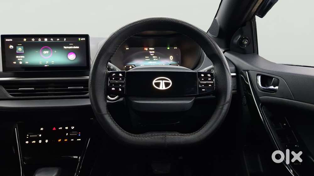 Tata Nexon Fearless Plus S Purple 1.5 Revotorq Diesel 6amt Dual Tone..