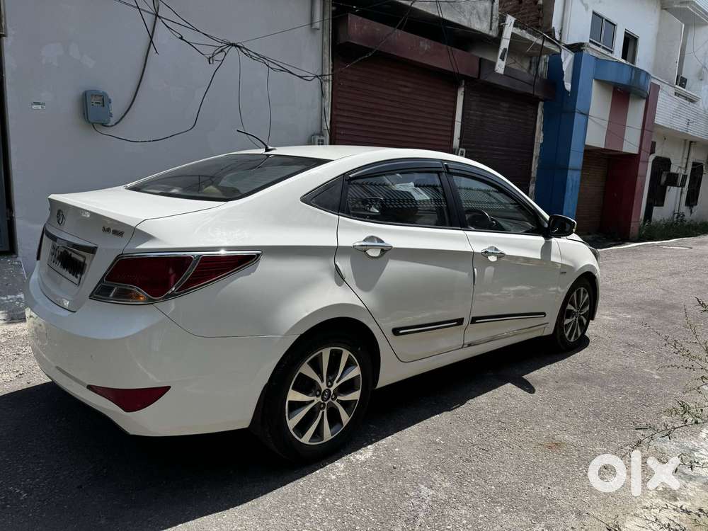 Hyundai Verna Sx 1.5 Crdi, 2015, Diesel