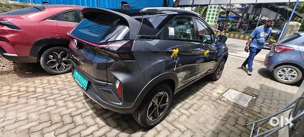 Tata Nexon Ev 45kw Empowered Plus  2025