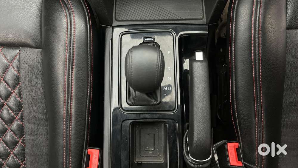 Mahindra Xuv700 2.2 Ax 5 Diesel At 7 Str, 2024, Diesel