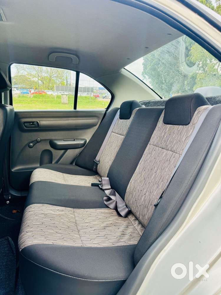 Maruti Suzuki Dzire 1.2 Lxi, 2011, Petrol