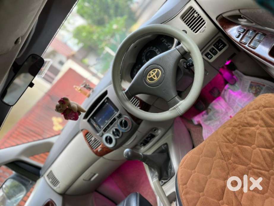 Toyota Innova 2.5 G (diesel) 8 Seater, 2011, Diesel