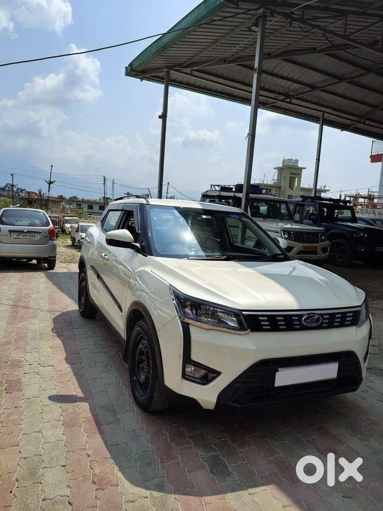 Mahindra Xuv300 1.2 W6 Amt Petrol, 2022, Petrol