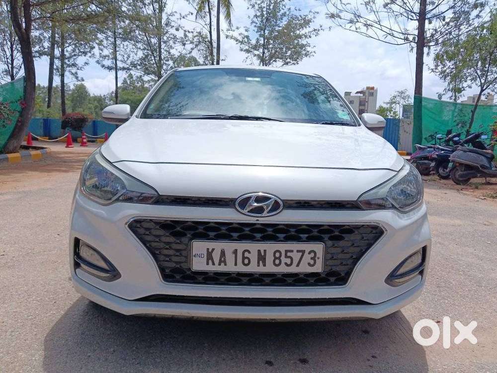 Hyundai i20 Sportz Plus CVT, 2020, Petrol