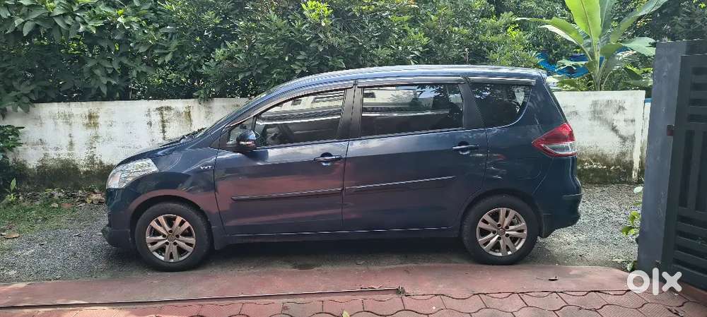 Maruti Suzuki Ertiga Vxi Automatic At