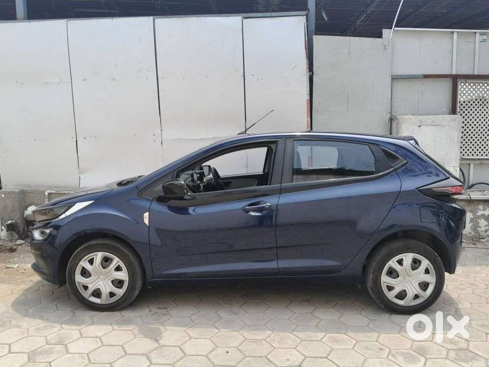 Tata Altroz 1.2 Xta Petrol Dct, 2023, Petrol