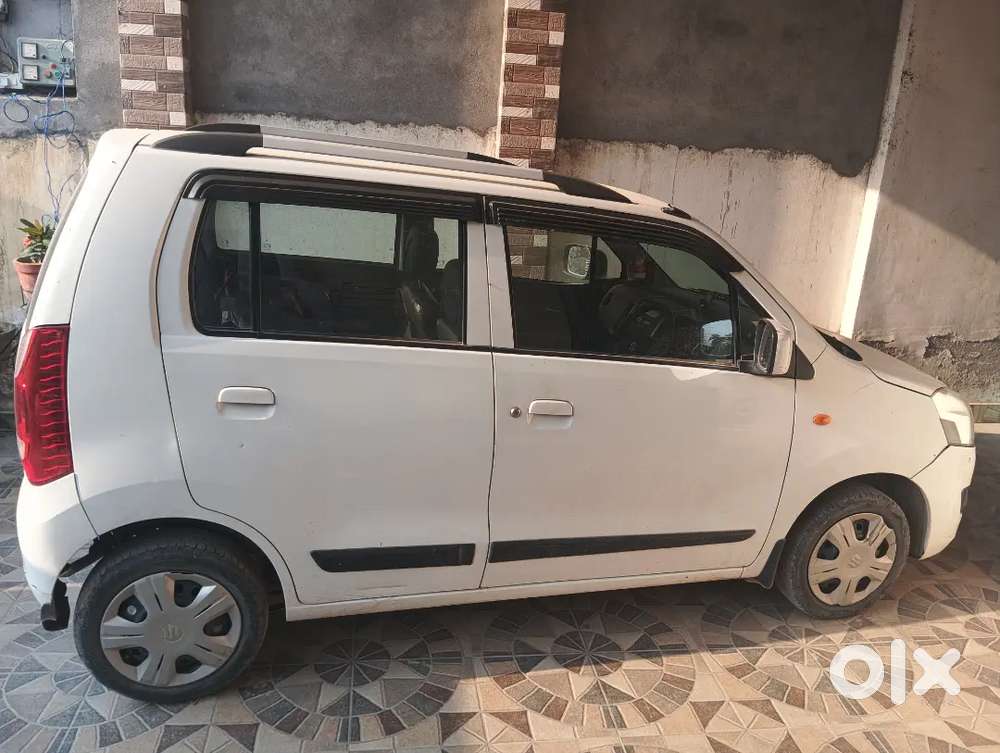 Maruti Suzuki Wagon R 2014 Petrol Well Maintained, Holder Army Person