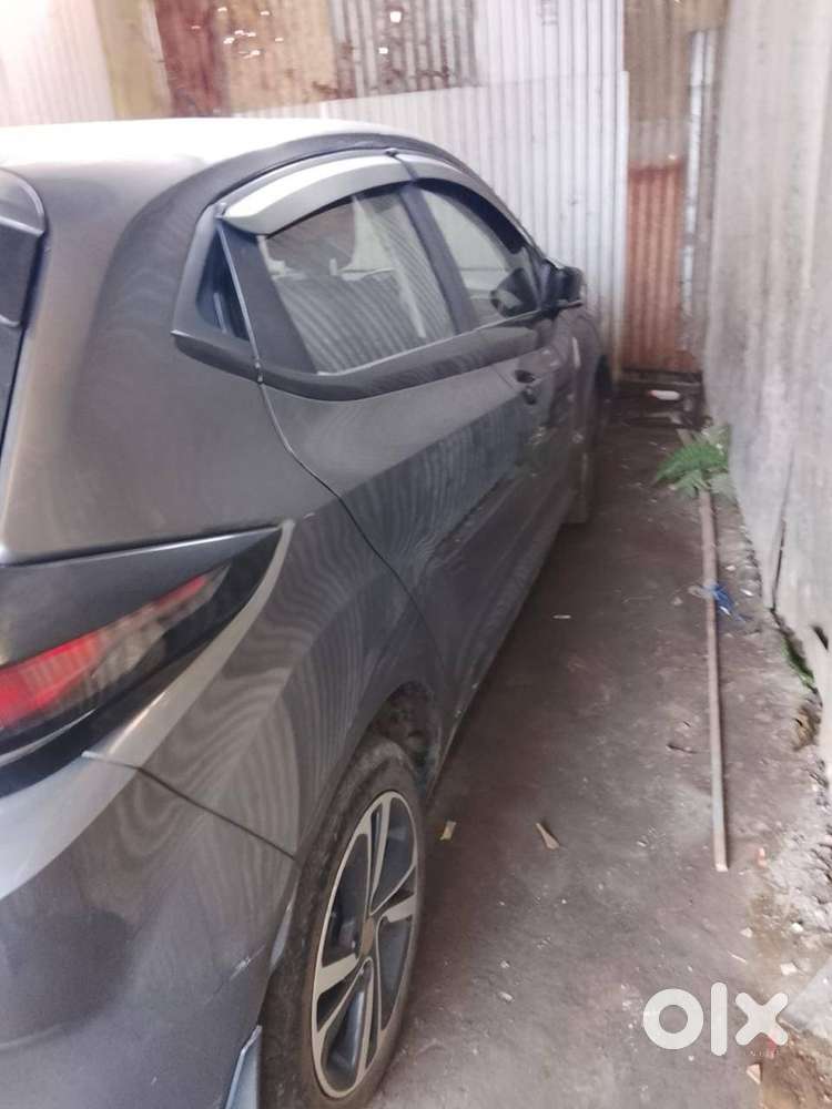 Tata Altroz 2022 Diesel 70000 Km Driven