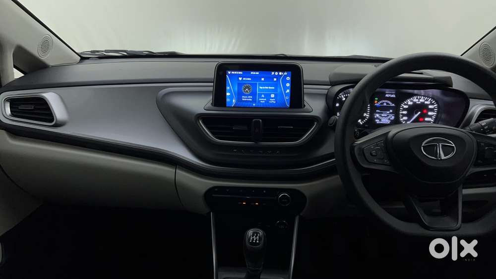 Tata Altroz Xz, 2023, Petrol
