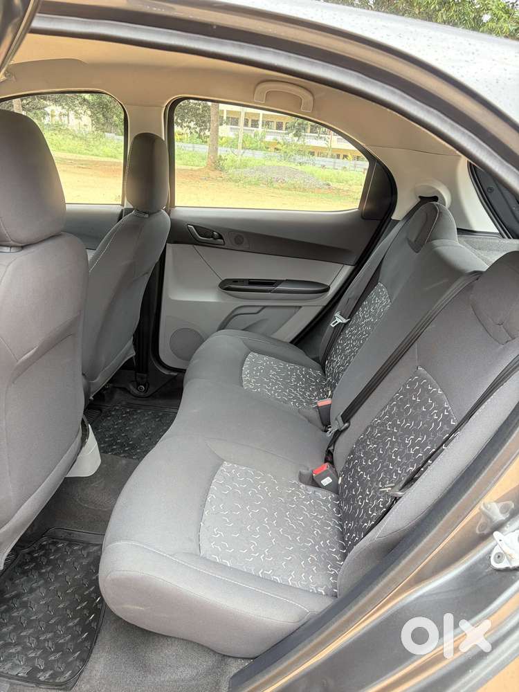 Tata Tiago 1.2 Revotron Xt (o), 2024, Petrol