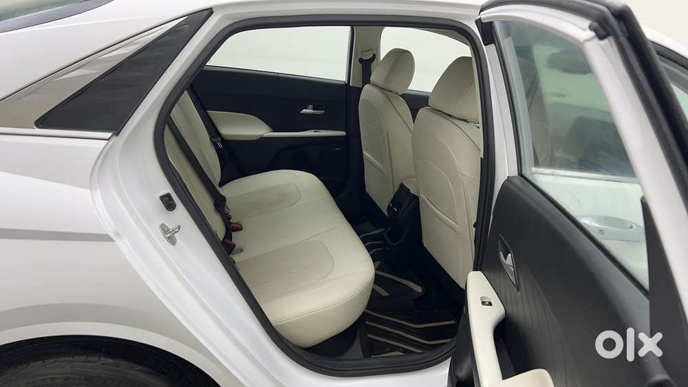 Hyundai Verna Sx 1.5 Petrol Ivt, 2023, Petrol