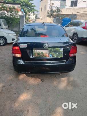 Volkswagen Vento 1.0 Highline Plus, 2014, Petrol