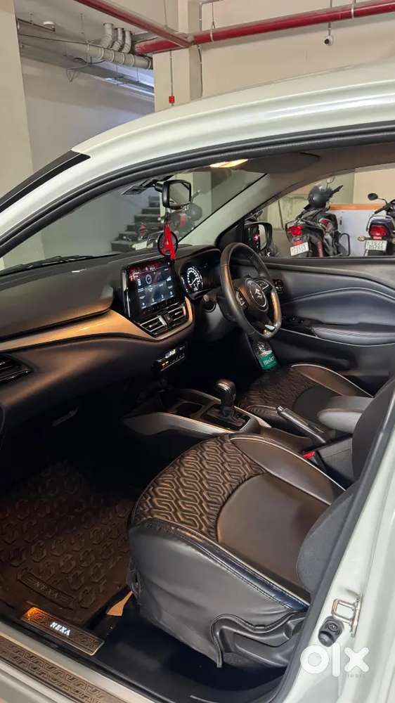 Suzuki Baleno 2024-top End-automatic-11812kms-modified Wheels-dechrome