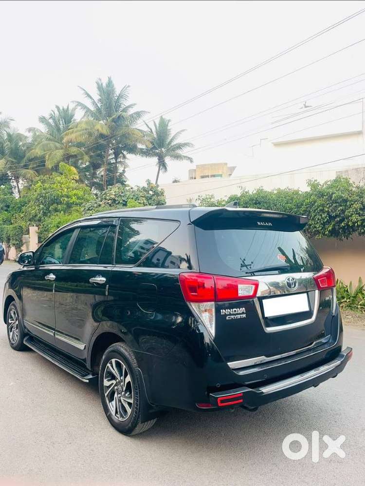 Toyota Innova Crysta 2.4 V 8 Str, 2023, Diesel