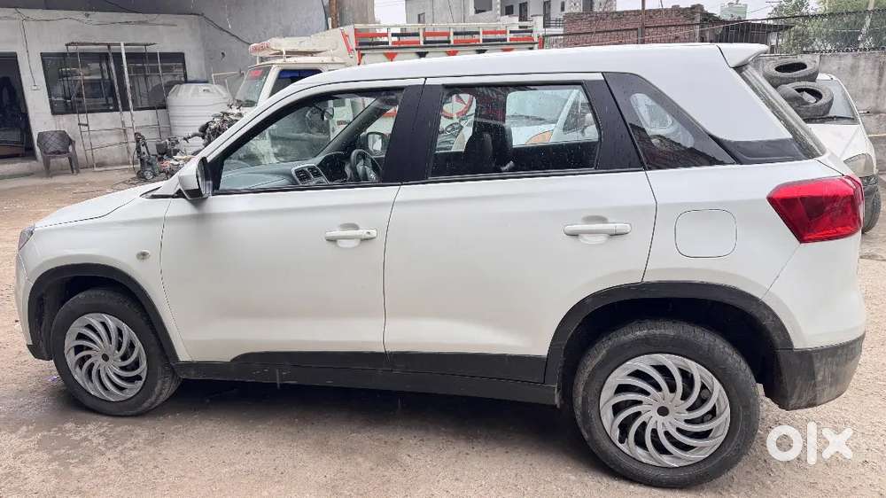 Maruti Suzuki Brezza 2017 Diesel 75000 Km Driven