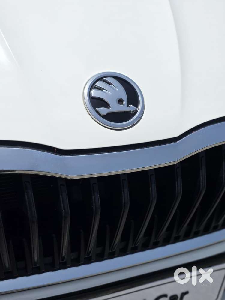 Skoda Slavia 1.0 Active Tsi, 2022, Petrol