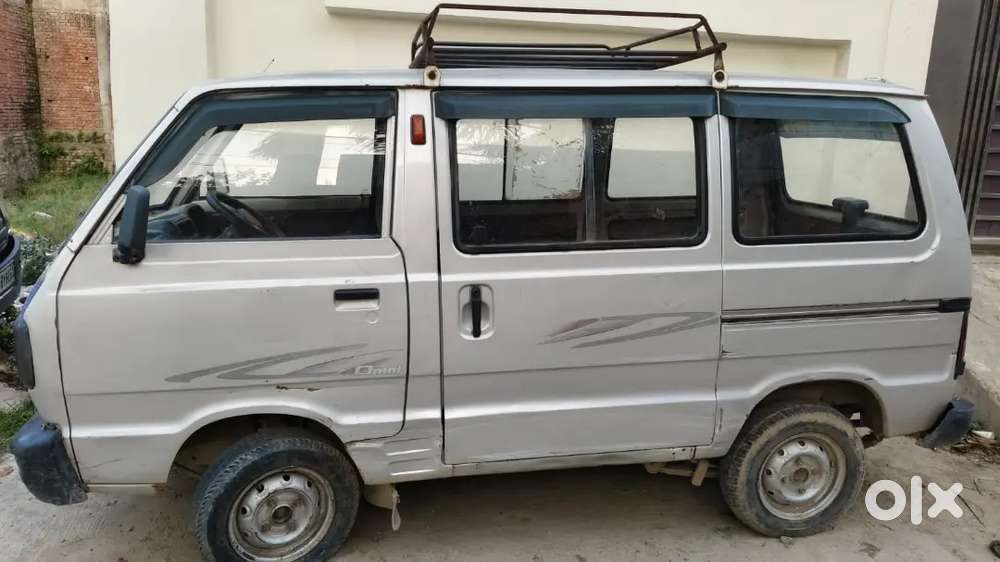 Maruti Suzuki Omni 2011 Silver Color 5 Str