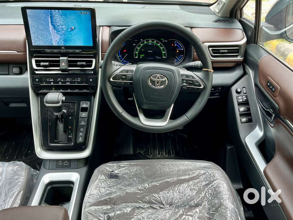 Toyota Innova Hycross 2.0 Zx (o) Hybrid 7 Str, 2025, Electric