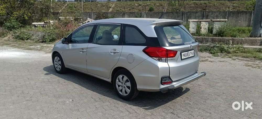 Honda Mobilio 1.5 S I-vtec Mt, 2015, Petrol