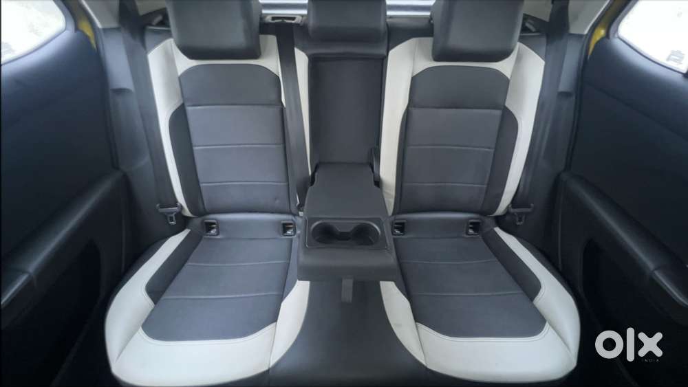 Volkswagen Taigun Topline 1.0 Tsi At (electric Seats), 2022, Petrol