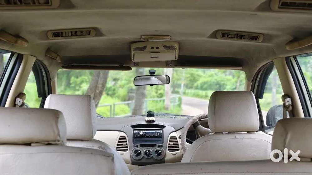 Innova 2.5g,,original Kerala,,8seater,new Inssurans,new Oil,,