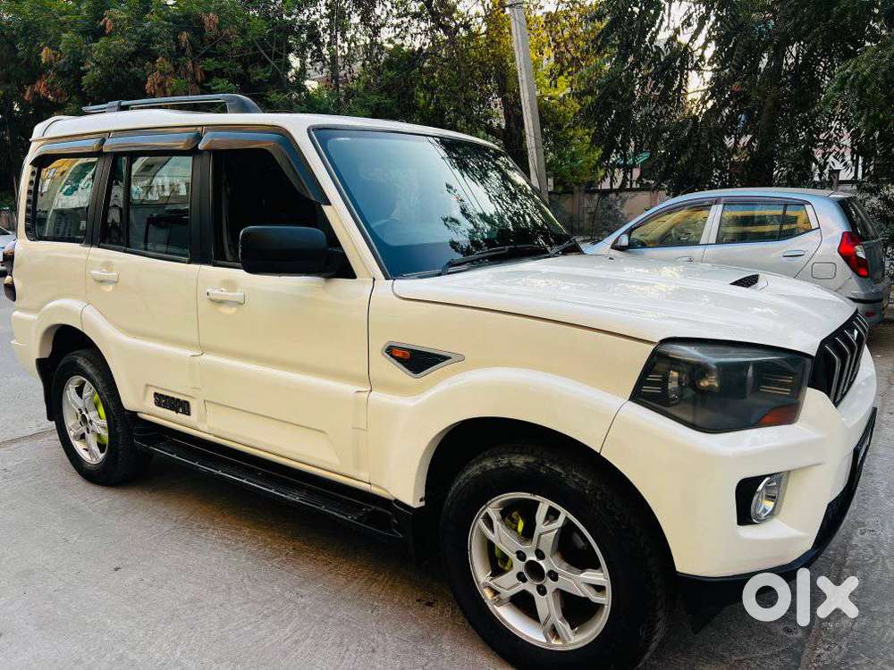 Mahindra Scorpio S10, 2015, Diesel
