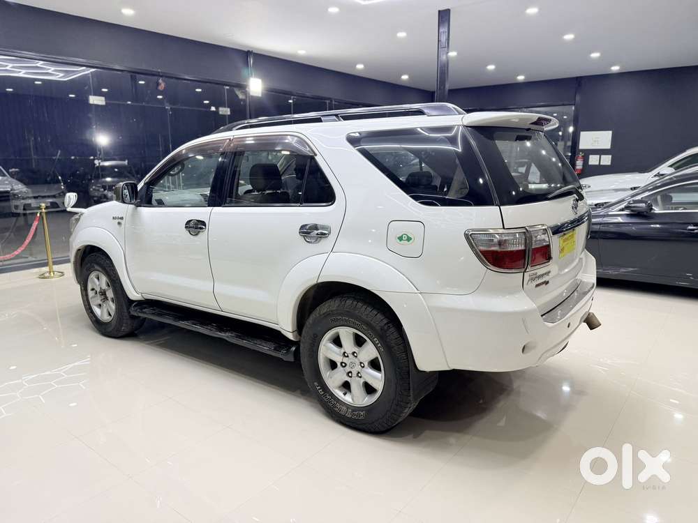 Toyota Fortuner 3.0 4x4 Manual, 2010, Diesel