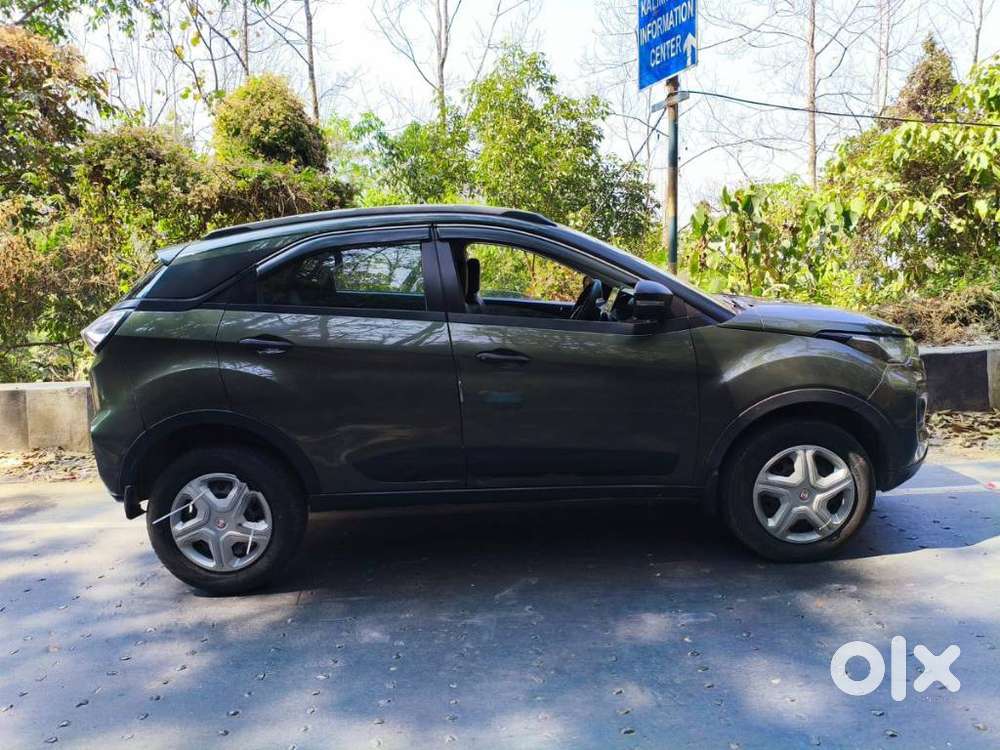 Tata Nexon 1.2 Revotron Xz Plus, 2022, Petrol