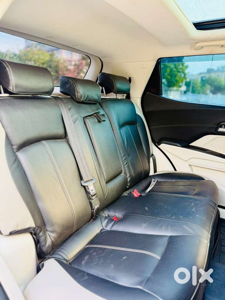 Mahindra Xuv 3xo Ax7l Diesel Mt, 2024, Diesel