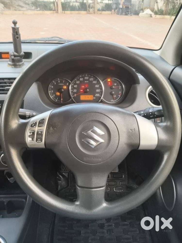 Maruti Suzuki Dzire 1.2 Zxi, 2010, Petrol