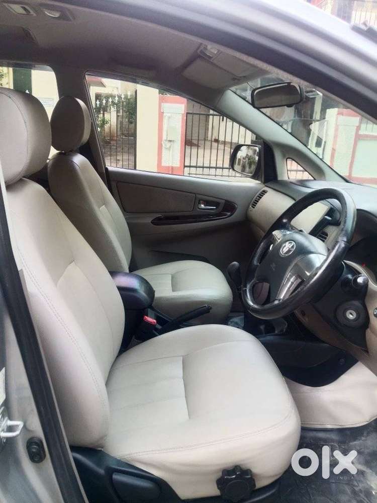 Toyota Innova 2.5 V 7 Str, 2016, Diesel