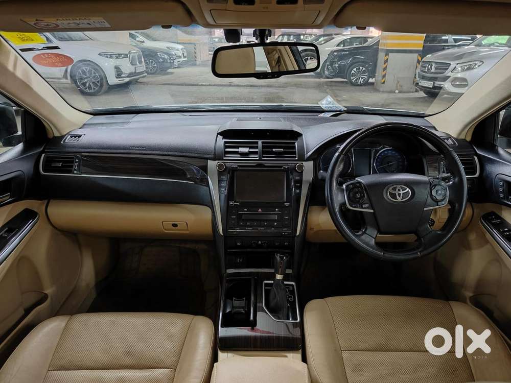 Toyota Camry 2.5 Hybrid, 2017, Cng & Hybrids