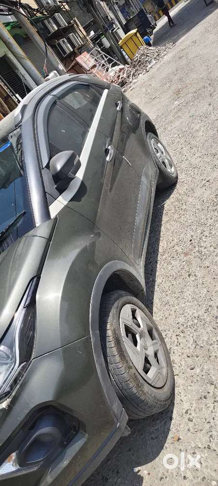 Tata Nexon 2024 Petrol 42000 Km Driven