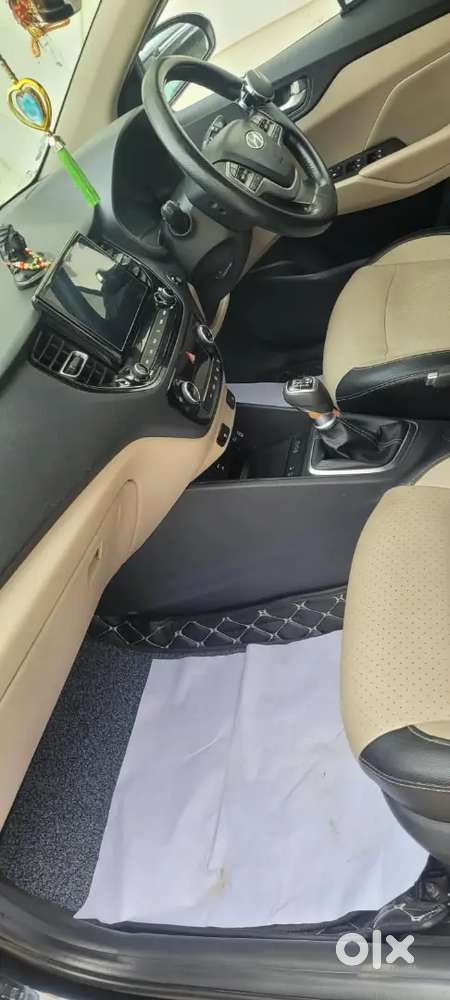 Hyundai Verna Petrol Sx (o)2021 With Sunroof