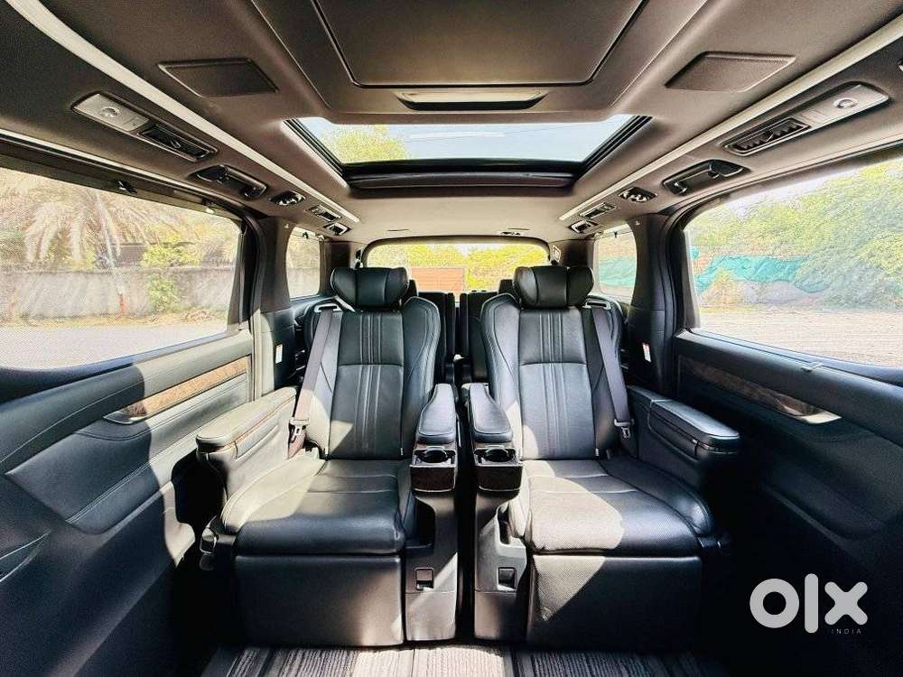Toyota Vellfire 2.5 Hybrid, 2021, Petrol