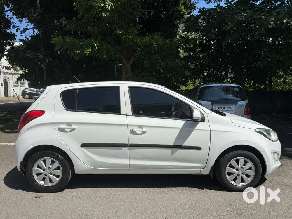 Hyundai I20 Petrol 2014 First Owner Genuine Running